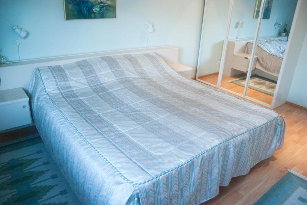 Hotel Nette Parnawa Pokój zdjęcie