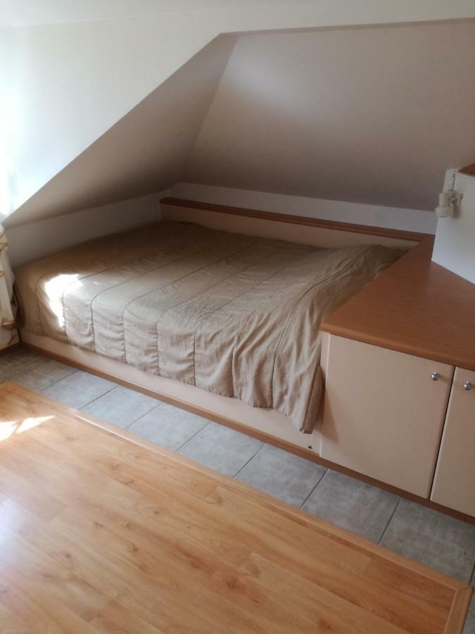 Hotel Nette Parnawa Zewnętrze zdjęcie