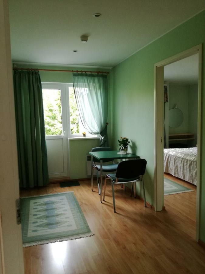 Hotel Nette Parnawa Zewnętrze zdjęcie