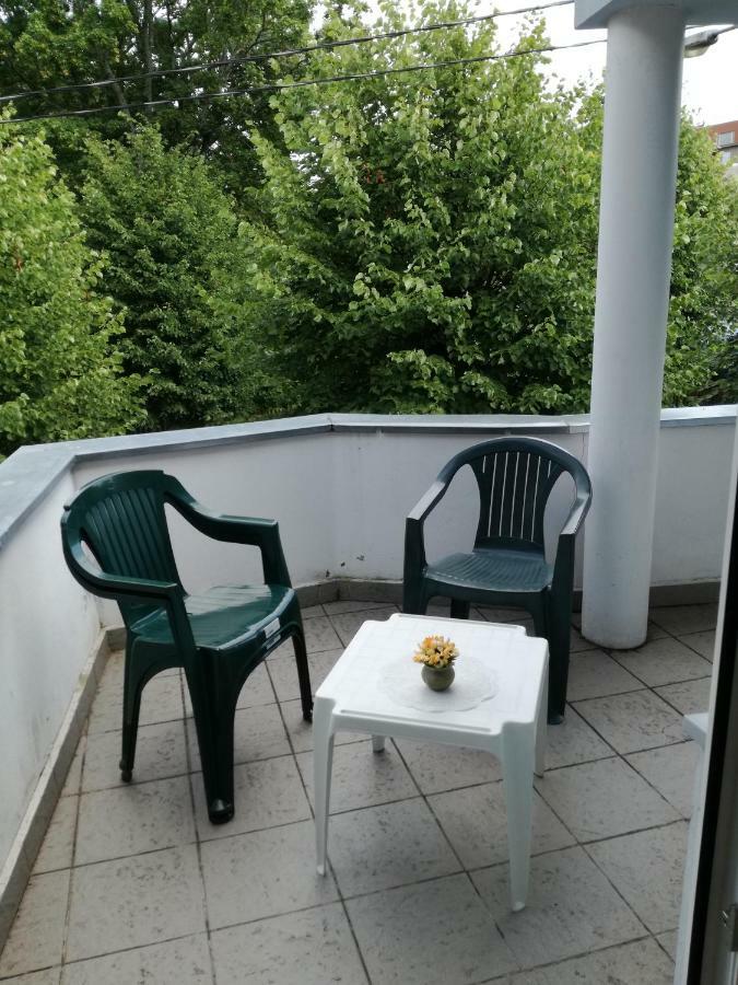 Hotel Nette Parnawa Zewnętrze zdjęcie