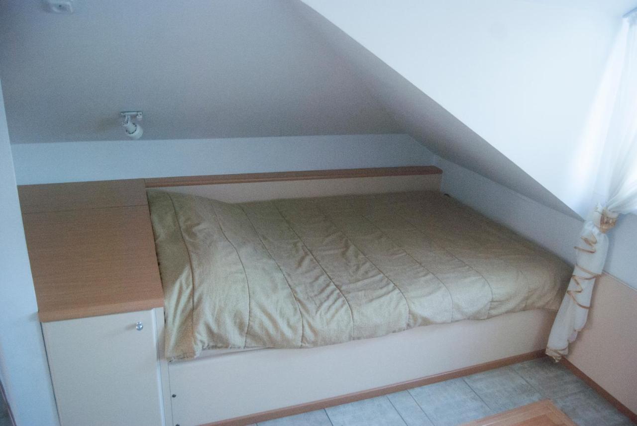 Hotel Nette Parnawa Pokój zdjęcie